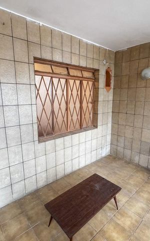 Casa à venda com 130m², 3 quartos e sem vaga