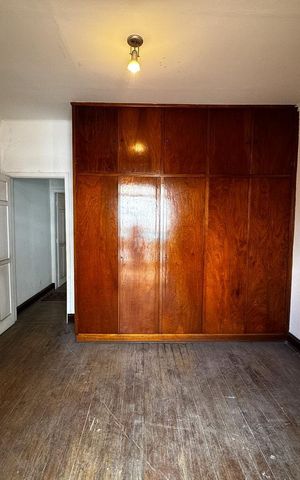 Casa à venda com 130m², 3 quartos e sem vaga