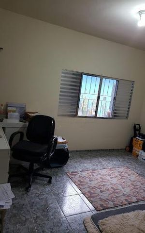 Casa à venda com 162m², 3 quartos e 5 vagas