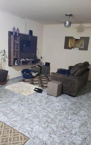 Casa à venda com 162m², 3 quartos e 5 vagas