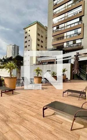 Studio à venda com 38m², 1 quarto e 1 vaga Studio à venda com 38m², 1 quarto e 1 vagaPiscina