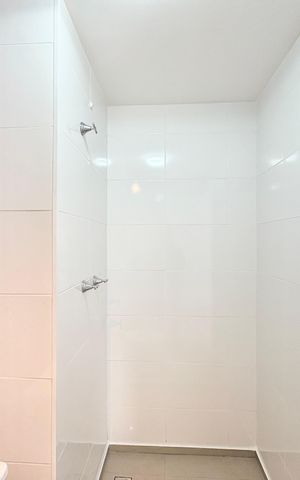 Apartamento à venda com 49m², 2 quartos e 1 vaga Apartamento à venda com 49m², 2 quartos e 1 vagaBanheiro