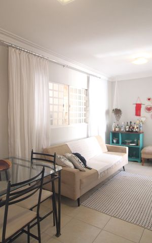 Casa à venda com 100m², 3 quartos e 2 vagasSala