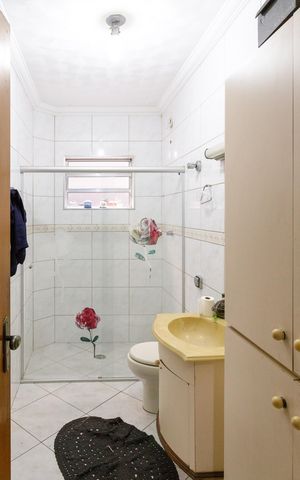 Casa para alugar com 282m², 4 quartos e 3 vagasBanheiro social 2