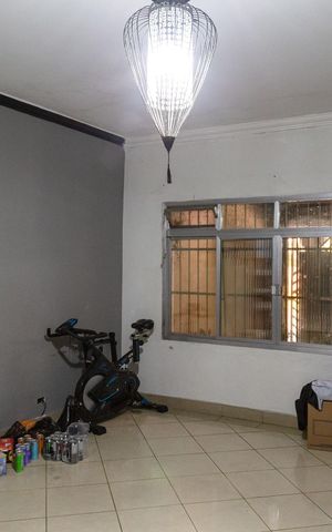 Casa para alugar com 282m², 4 quartos e 3 vagasSala