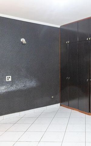 Casa para alugar com 282m², 4 quartos e 3 vagasQuarto 1 suíte