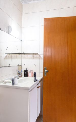 Casa para alugar com 282m², 4 quartos e 3 vagasBanheiro do Quarto 1 suíte