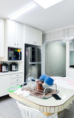 Casa à venda com 200m², 3 quartos e 2 vagasCozinha 
