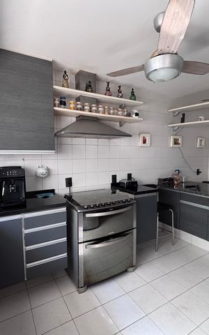 Casa de condomínio à venda com 210m², 5 quartos e 4 vagas Casa de condomínio à venda com 210m², 5 quartos e 4 vagasCozinha