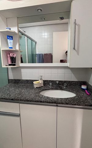Casa de condomínio à venda com 210m², 5 quartos e 4 vagas Casa de condomínio à venda com 210m², 5 quartos e 4 vagasBanheiro