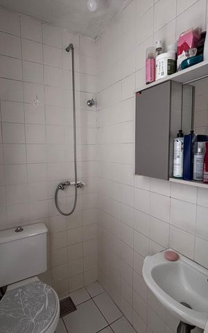 Casa de condomínio à venda com 210m², 5 quartos e 4 vagas Casa de condomínio à venda com 210m², 5 quartos e 4 vagasBanheiro do quarto 5