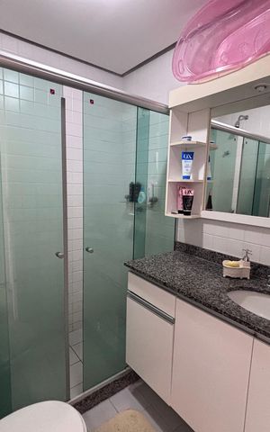 Casa de condomínio à venda com 210m², 5 quartos e 4 vagas Casa de condomínio à venda com 210m², 5 quartos e 4 vagasBanheiro