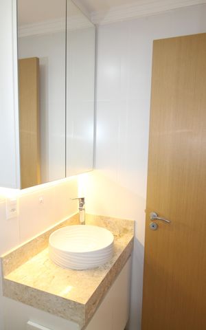 Apartamento à venda com 67m², 2 quartos e 1 vagaBanheiro da suíte