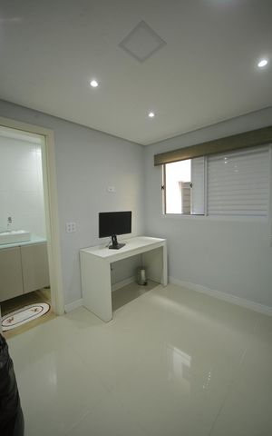 Casa à venda com 181m², 2 quartos e 2 vagasQuarto de serviço/escritório 