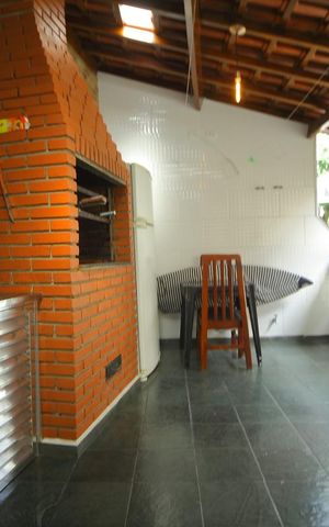 Casa à venda com 181m², 2 quartos e 2 vagasÁrea gourmet 