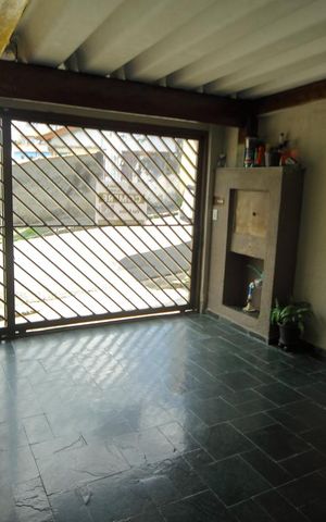 Casa à venda com 181m², 2 quartos e 2 vagasGaragem 