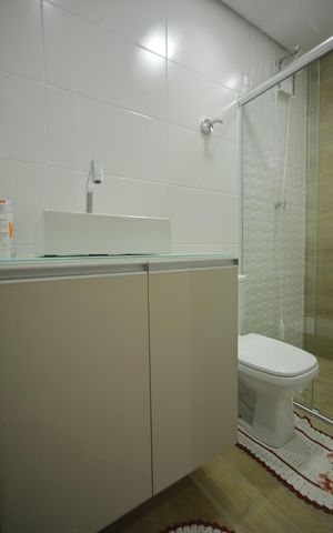 Casa à venda com 181m², 2 quartos e 2 vagasBanheiro de serviço 