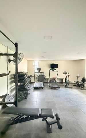 Apartamento à venda com 93m², 3 quartos e 1 vaga Apartamento à venda com 93m², 3 quartos e 1 vagaAcademia