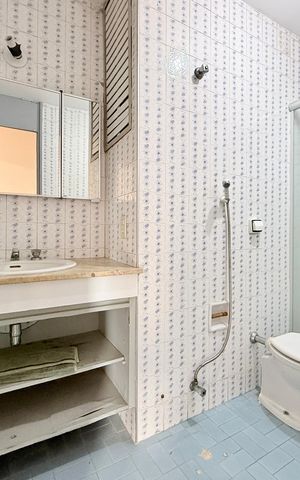 Apartamento à venda com 93m², 3 quartos e 1 vaga Apartamento à venda com 93m², 3 quartos e 1 vagaBanheiro Social