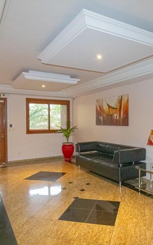 Apartamento à venda com 103m², 2 quartos e 1 vaga Apartamento à venda com 103m², 2 quartos e 1 vagaHall social