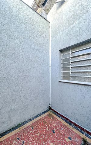 Casa à venda com 60m², 4 quartos e sem vagaÁrea externa