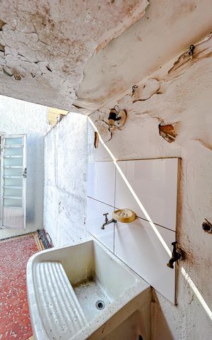 Casa à venda com 60m², 4 quartos e sem vagaÁrea de Serviço