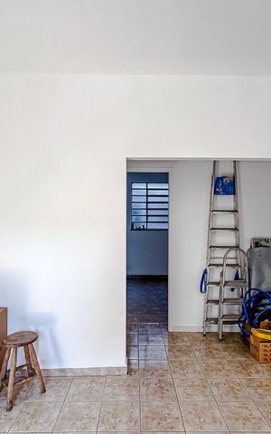 Casa à venda com 60m², 4 quartos e sem vagaSala