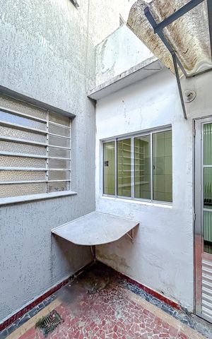 Casa à venda com 60m², 4 quartos e sem vagaÁrea externa