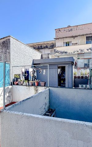 Casa à venda com 60m², 4 quartos e sem vagaÁrea externa