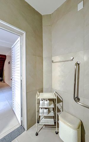 Casa à venda com 60m², 4 quartos e sem vagaBanheiro 2