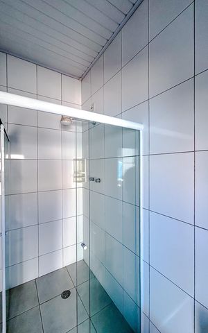 Casa à venda com 60m², 4 quartos e sem vagaBanheiro 1