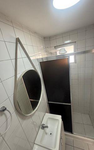Apartamento à venda com 42m², 2 quartos e 1 vaga Apartamento à venda com 42m², 2 quartos e 1 vagaBanheiro