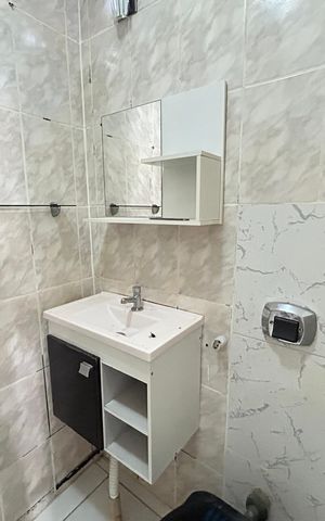 Apartamento à venda com 48m², 2 quartos e sem vagaBanheiro