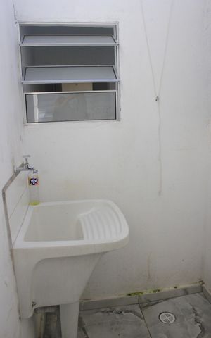 Casa para alugar com 40m², 1 quarto e sem vagaLavanderia 