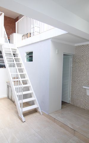Casa à venda com 145m², 2 quartos e 1 vagaÁrea de Serviço