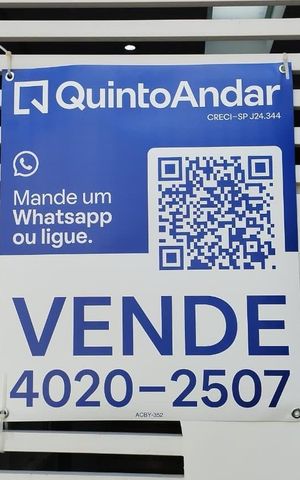Casa à venda com 145m², 2 quartos e 1 vaga Casa à venda com 145m², 2 quartos e 1 vagaFachada