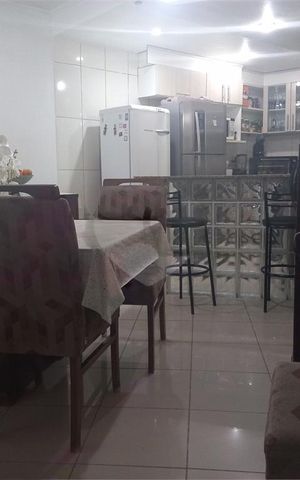 Casa à venda com 103m², 3 quartos e 1 vaga