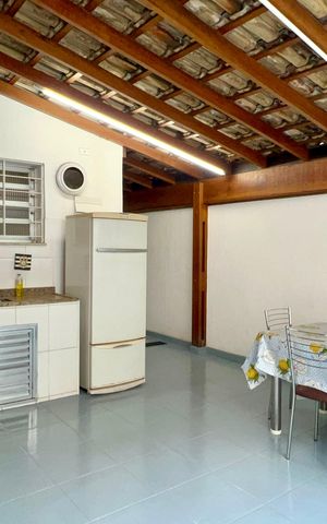 Casa à venda com 186m², 3 quartos e 2 vagas Casa à venda com 186m², 3 quartos e 2 vagasChurrasqueira