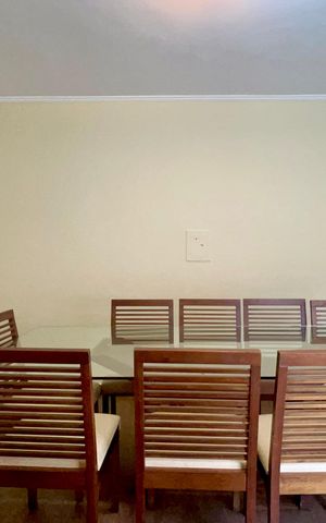 Casa à venda com 186m², 3 quartos e 2 vagas Casa à venda com 186m², 3 quartos e 2 vagasEdícula