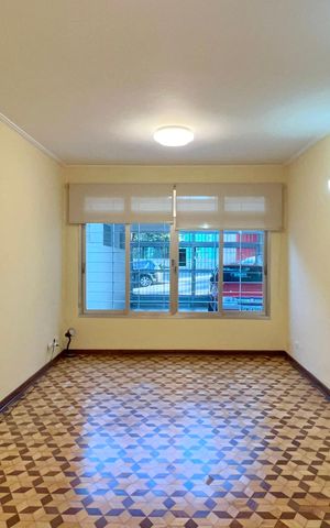 Casa à venda com 186m², 3 quartos e 2 vagas Casa à venda com 186m², 3 quartos e 2 vagasSala