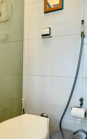 Casa à venda com 186m², 3 quartos e 2 vagas Casa à venda com 186m², 3 quartos e 2 vagasBanheiro de serviço
