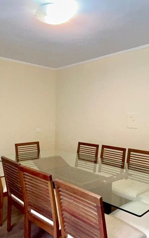 Casa à venda com 186m², 3 quartos e 2 vagas Casa à venda com 186m², 3 quartos e 2 vagasEdícula