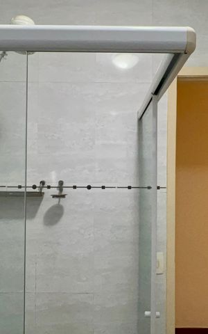 Casa à venda com 186m², 3 quartos e 2 vagas Casa à venda com 186m², 3 quartos e 2 vagasBanheiro da Suíte