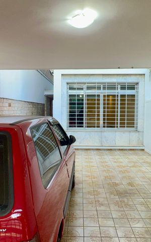 Casa à venda com 186m², 3 quartos e 2 vagas Casa à venda com 186m², 3 quartos e 2 vagasGaragem