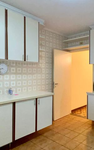 Casa à venda com 186m², 3 quartos e 2 vagas Casa à venda com 186m², 3 quartos e 2 vagasCozinha
