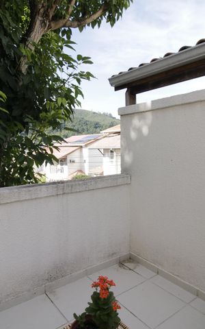 Casa de condomínio à venda com 120m², 4 quartos e 2 vagasvaranda quarto 2