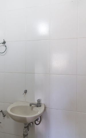 Casa à venda com 150m², 3 quartos e 1 vaga Casa à venda com 150m², 3 quartos e 1 vagaBanheiro 2