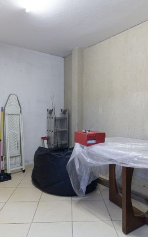 Casa à venda com 150m², 3 quartos e 1 vaga Casa à venda com 150m², 3 quartos e 1 vagaQuarto da Garagem