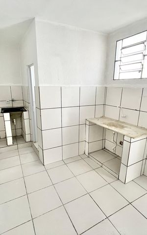 Casa à venda com 50m², 2 quartos e sem vaga Casa à venda com 50m², 2 quartos e sem vagaCozinha e Área de Serviço