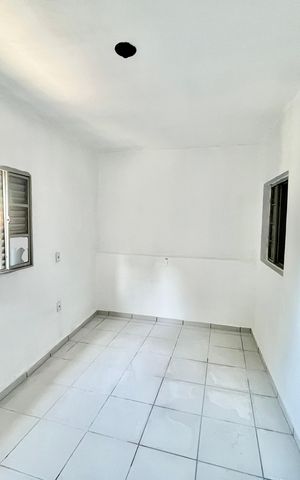 Casa à venda com 50m², 2 quartos e sem vaga Casa à venda com 50m², 2 quartos e sem vagaSala/Quarto